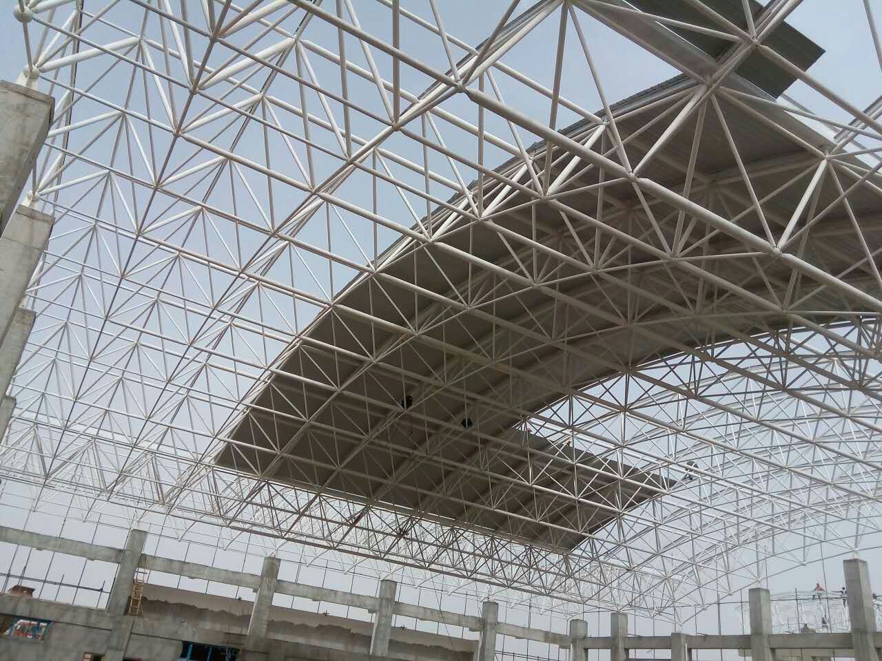 桂平青岛一汽网架